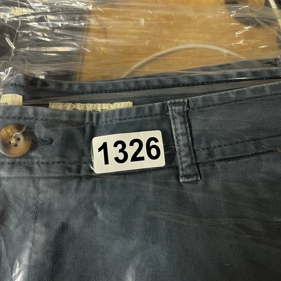 LL Bean Favorite Fit Gray Cropped Pants Womens 14R stretch Casual cute 1326 - Picture 10 of 10